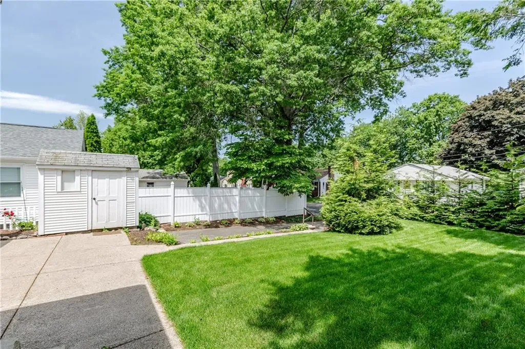 111 Isabella Avenue Providence RI 02908