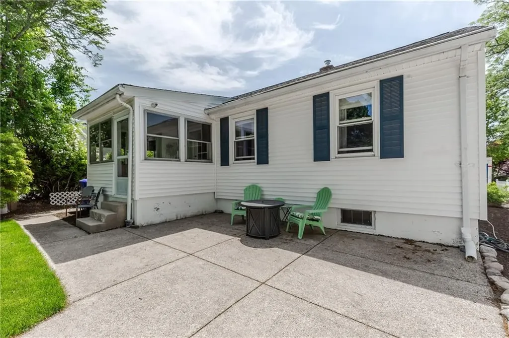 111 Isabella Avenue Providence RI 02908