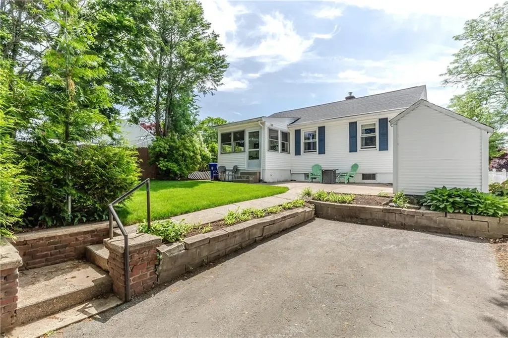 111 Isabella Avenue Providence RI 02908