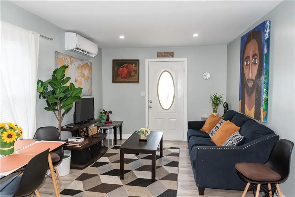 33 Ridge St Street Cranston RI 02920