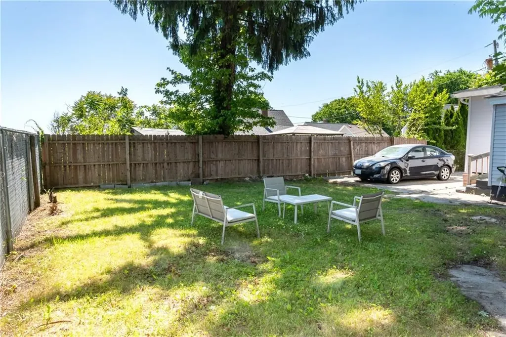 33 Ridge St Street Cranston RI 02920