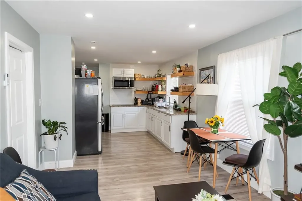 33 Ridge St Street Cranston RI 02920