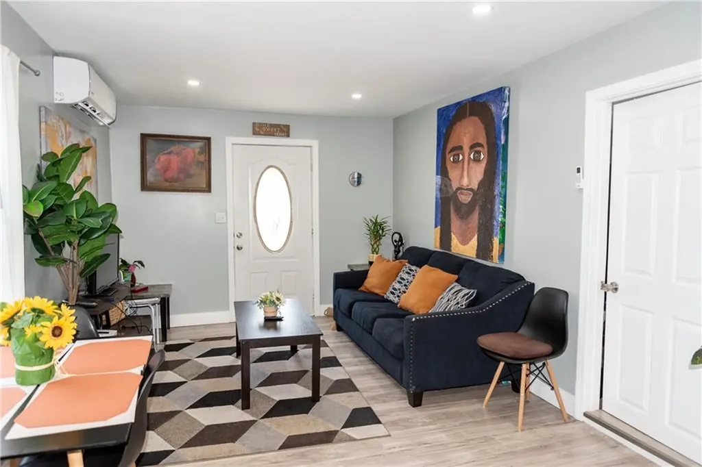 33 Ridge St Street Cranston RI 02920