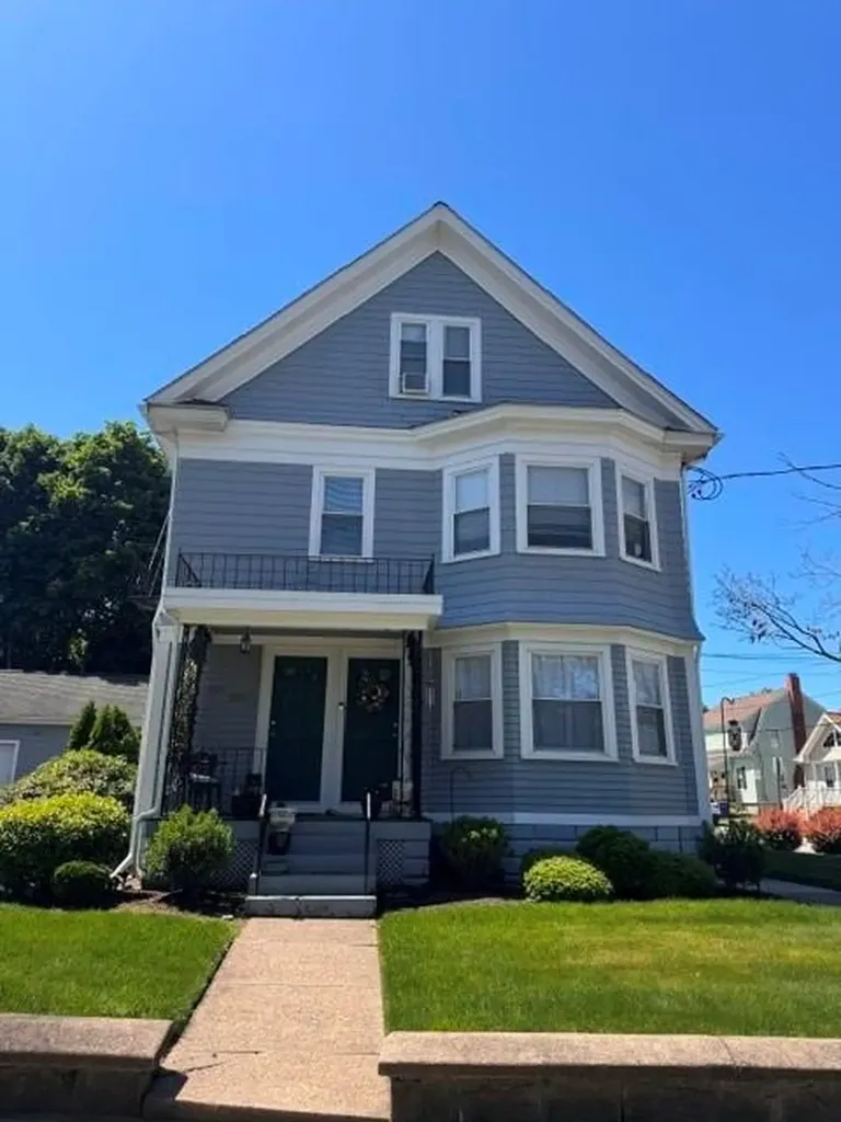 595 597 Armistice Boulevard Pawtucket RI 02861