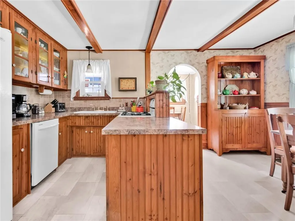 335 Eagle Peak Road Burrillville RI 02859
