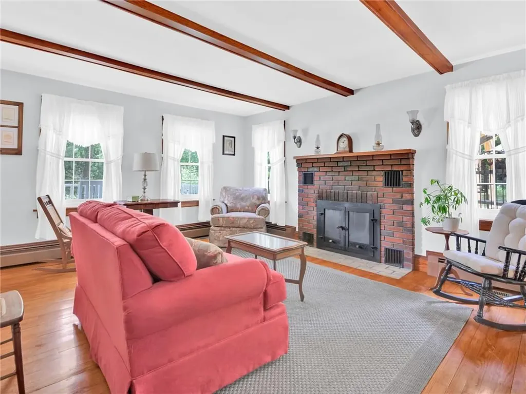 335 Eagle Peak Road Burrillville RI 02859