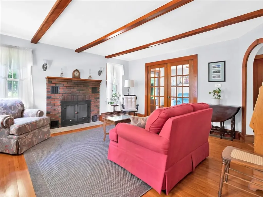 335 Eagle Peak Road Burrillville RI 02859