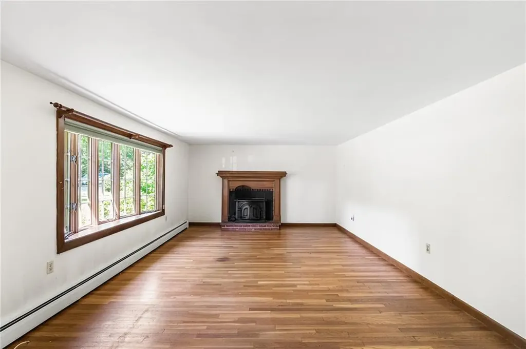 105 Fairfield Drive North Kingstown RI 02852