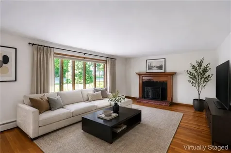 105 Fairfield Drive North Kingstown RI 02852