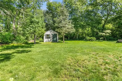 105 Fairfield Drive North Kingstown RI 02852
