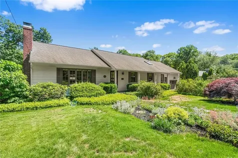 105 Fairfield Drive North Kingstown RI 02852