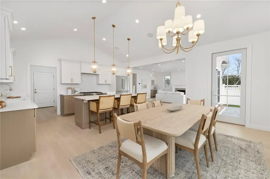 12 Lookout Lane Portsmouth RI 02871