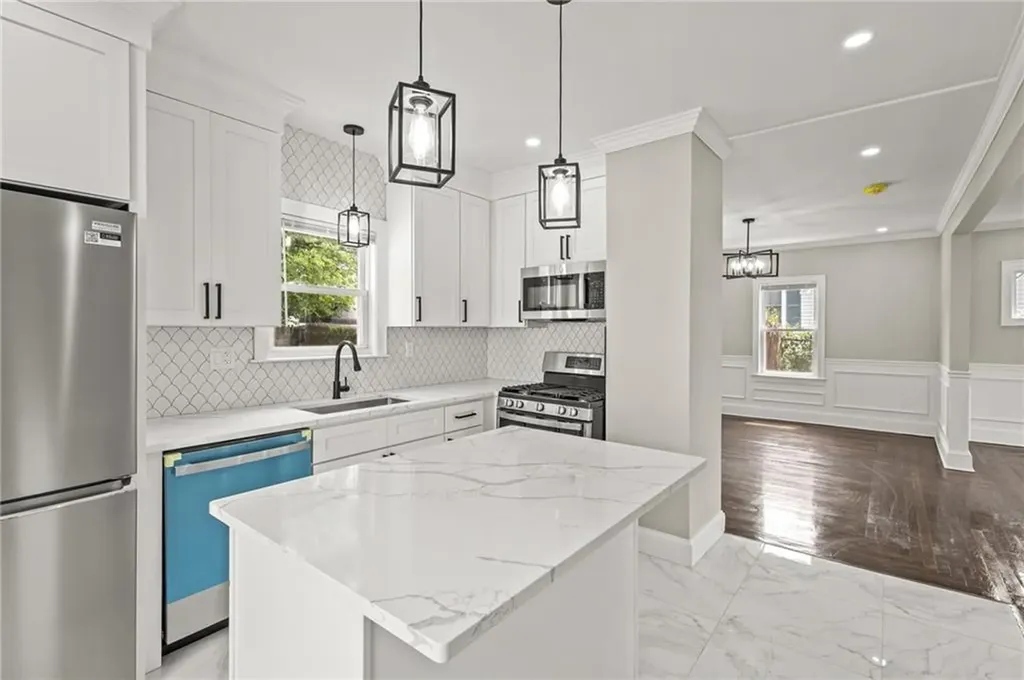 200 Narragansett Avenue Providence RI 02907