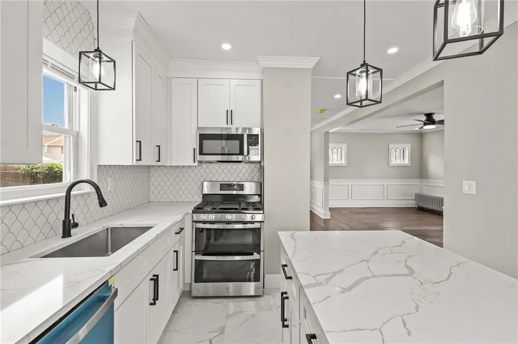 200 Narragansett Avenue Providence RI 02907