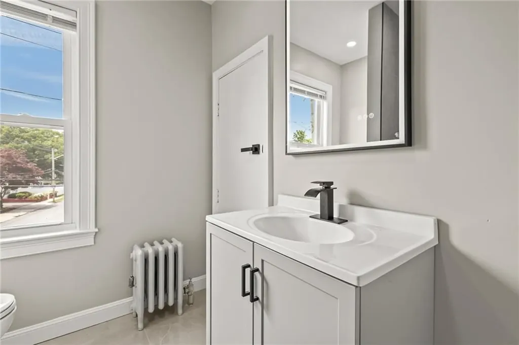 200 Narragansett Avenue Providence RI 02907