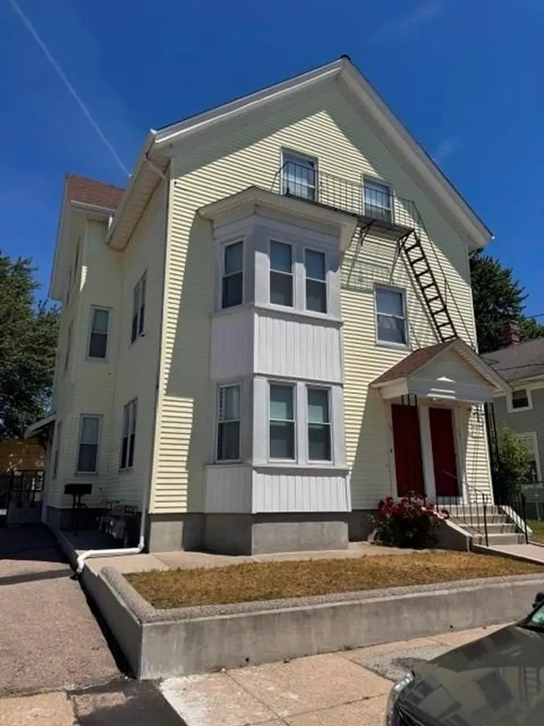 28 30 Gooding Street Pawtucket RI 02860