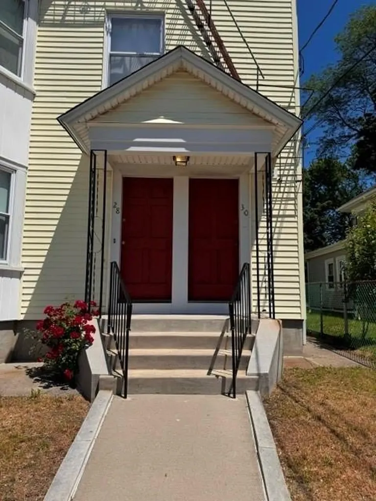 28 30 Gooding Street Pawtucket RI 02860