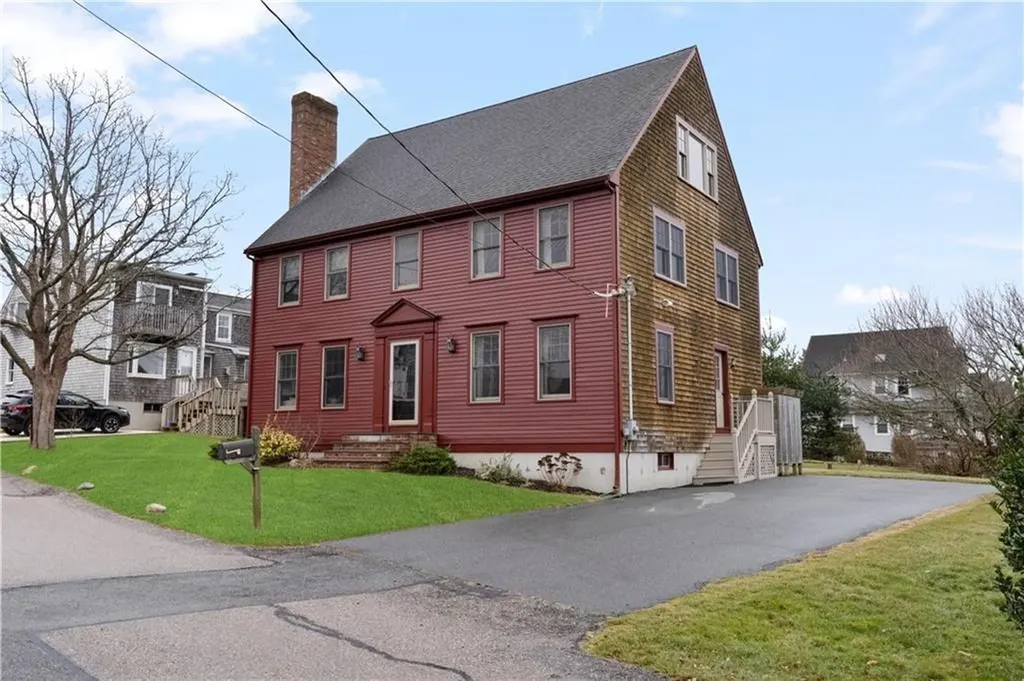 2 Easton Terrace Middletown RI 02842