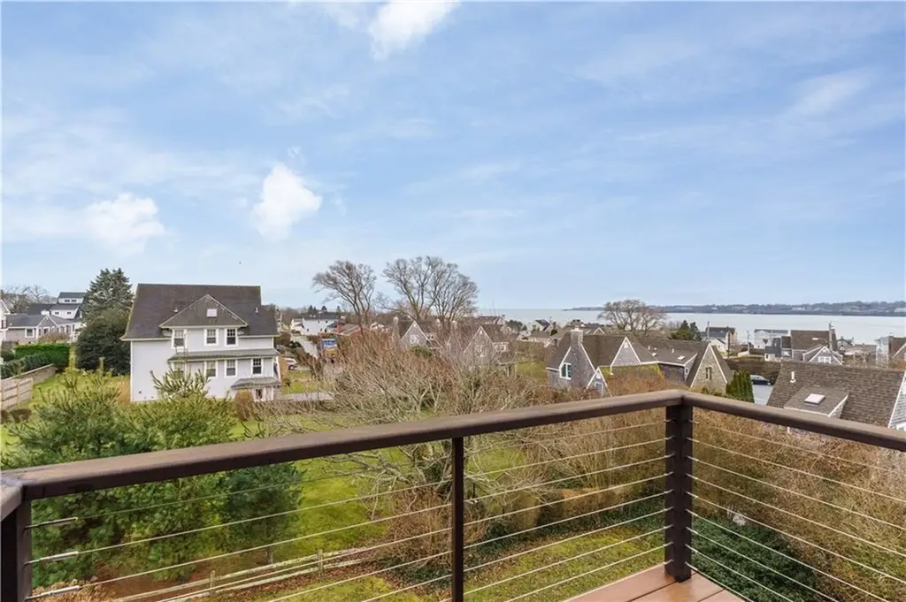 2 Easton Terrace Middletown RI 02842