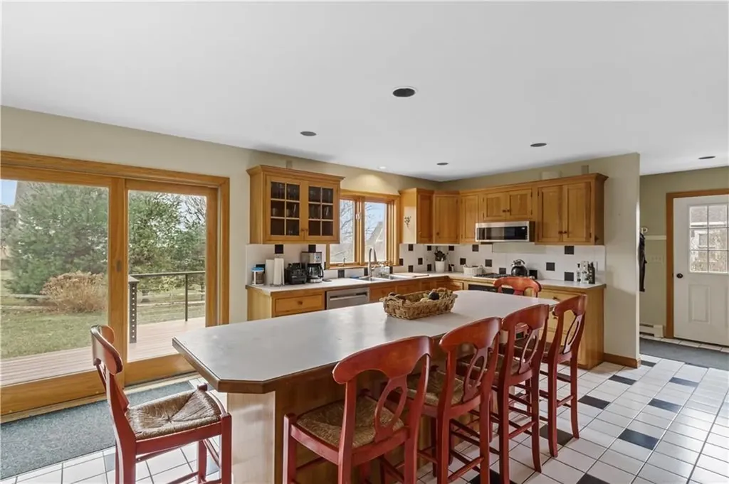 2 Easton Terrace Middletown RI 02842