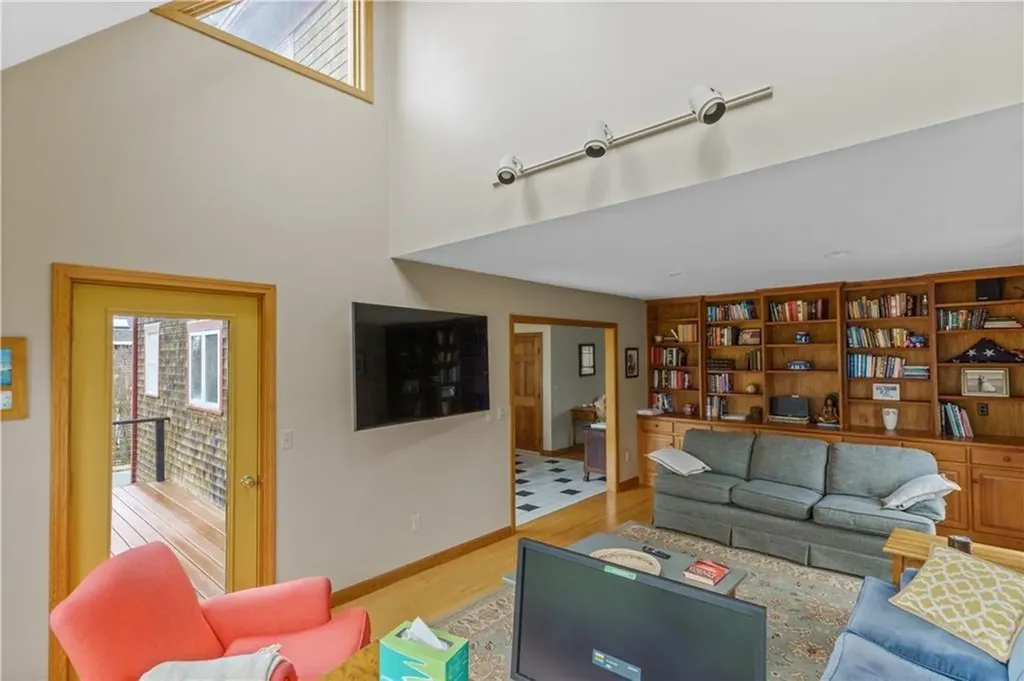 2 Easton Terrace Middletown RI 02842