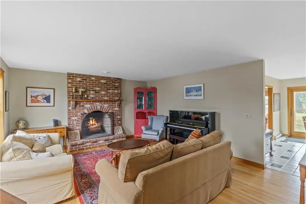 2 Easton Terrace Middletown RI 02842