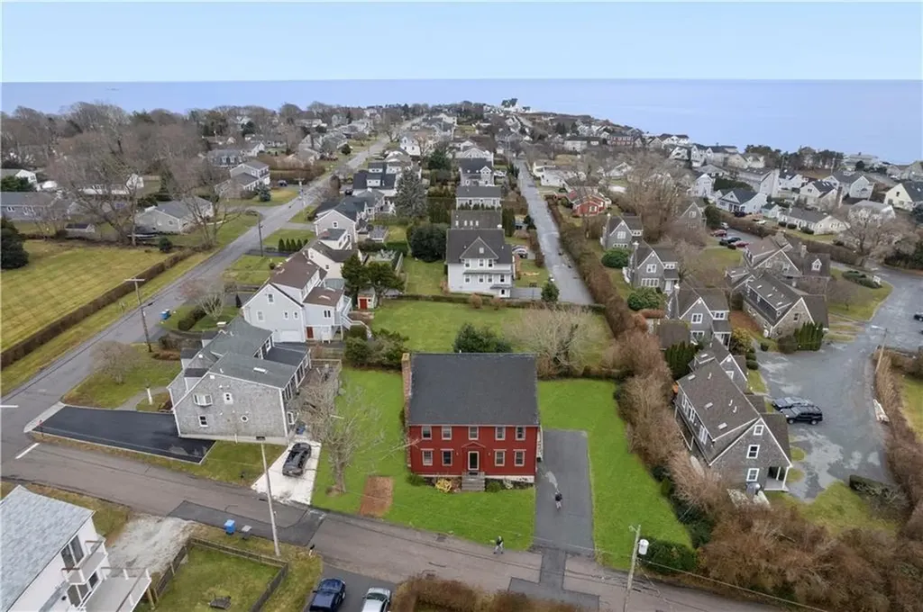 2 Easton Terrace Middletown RI 02842