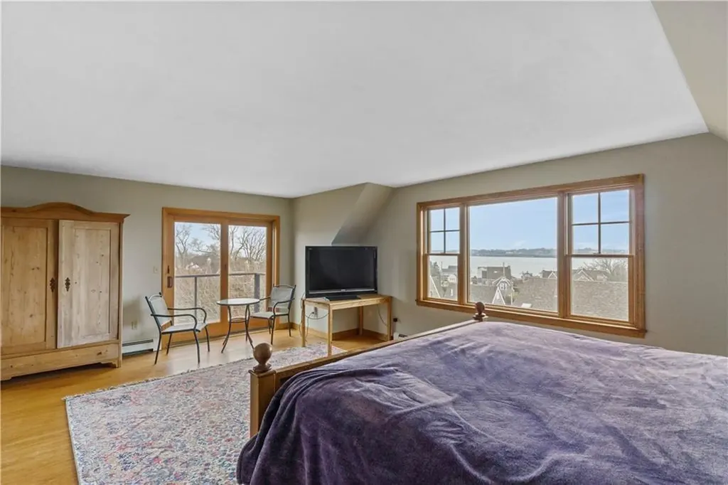2 Easton Terrace Middletown RI 02842