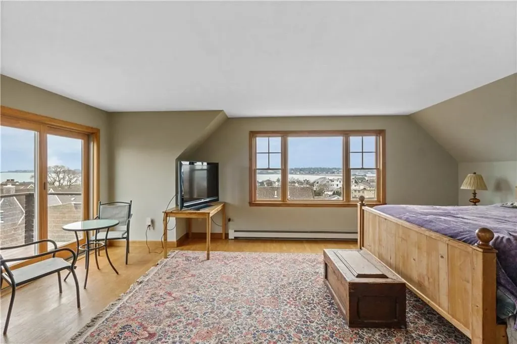 2 Easton Terrace Middletown RI 02842