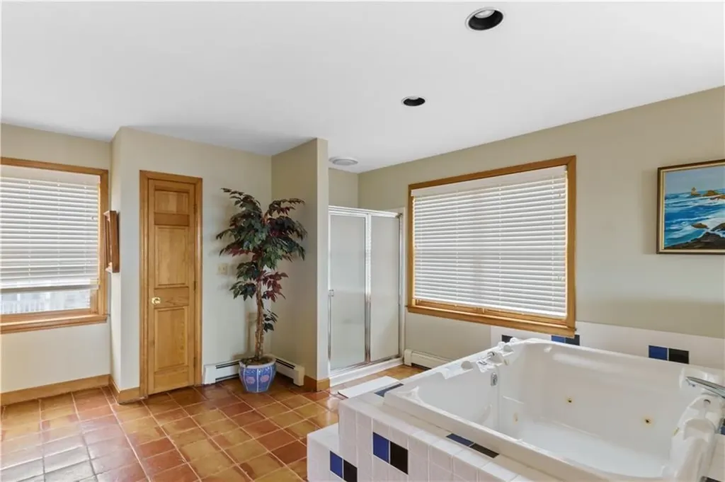 2 Easton Terrace Middletown RI 02842