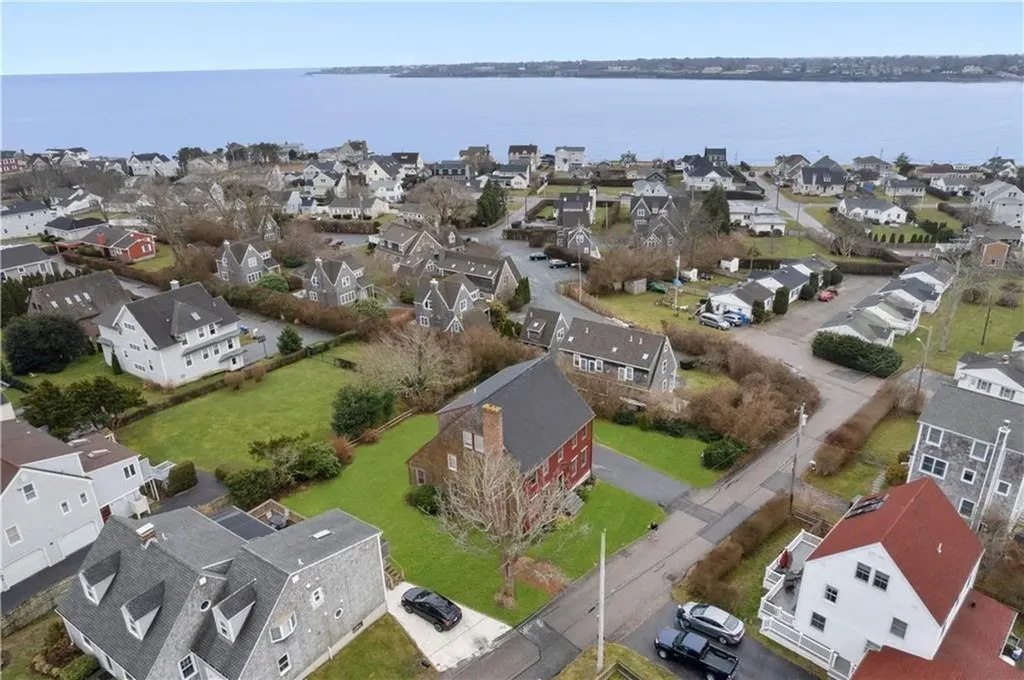 2 Easton Terrace Middletown RI 02842