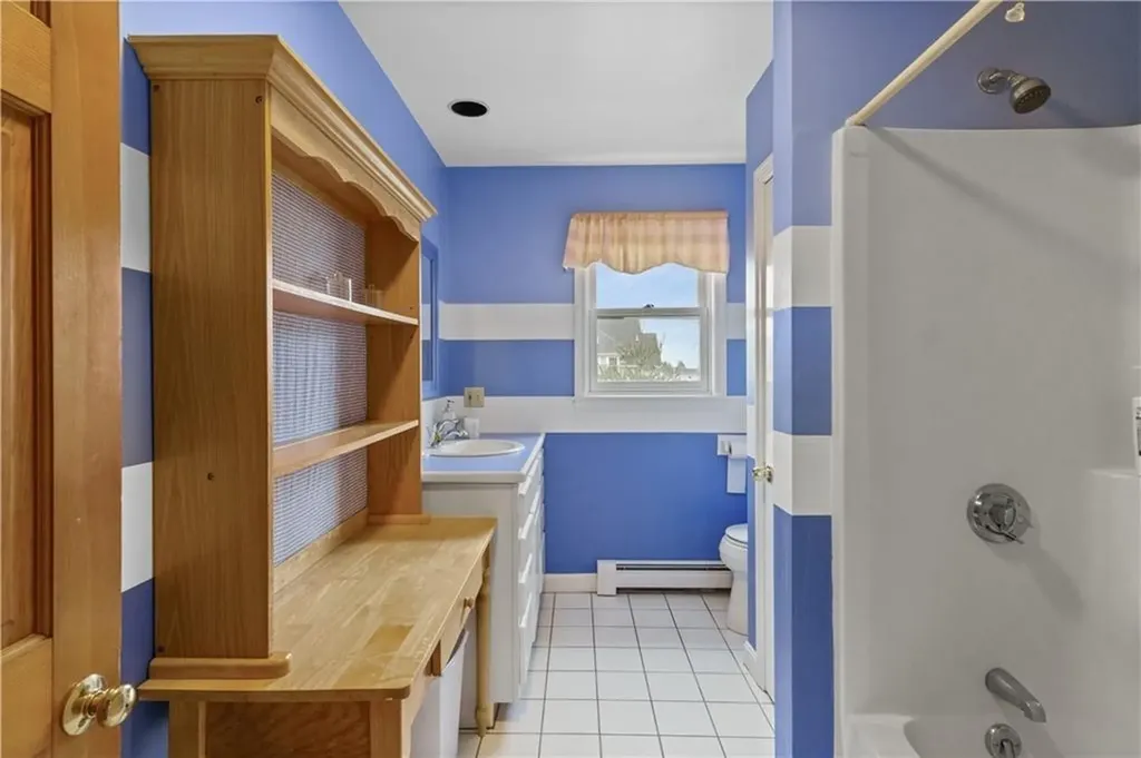 2 Easton Terrace Middletown RI 02842