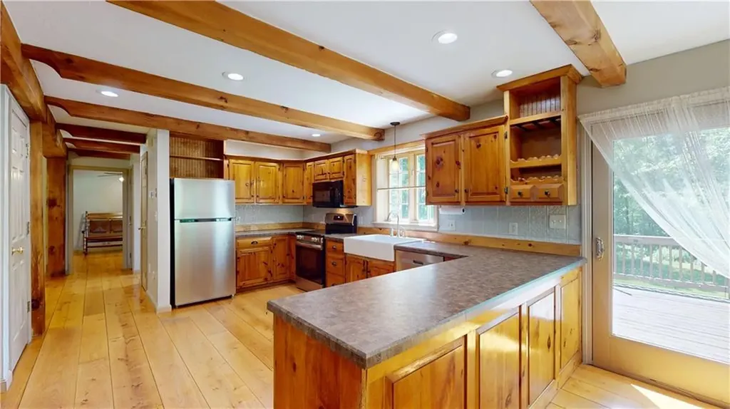 2525 Wallum Lake Road Burrillville RI 02859