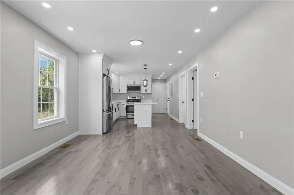 408 Cahill Street Providence RI 02905