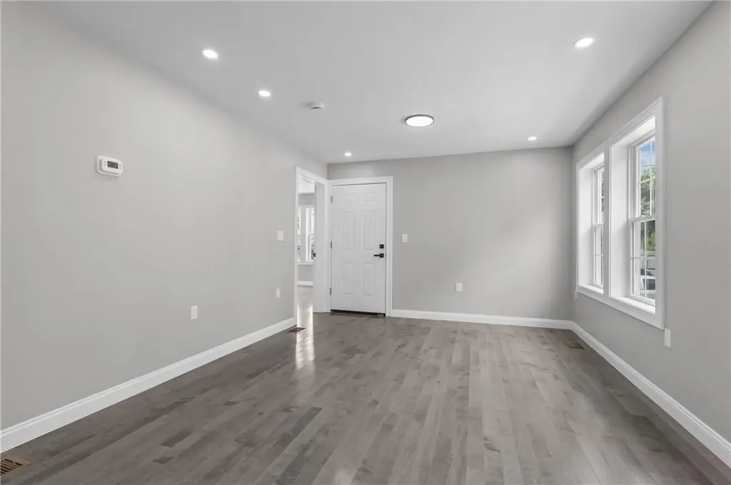 408 Cahill Street Providence RI 02905