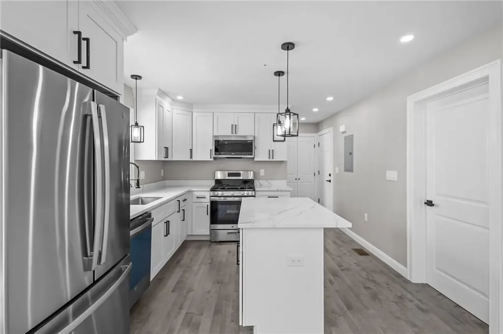 408 Cahill Street Providence RI 02905