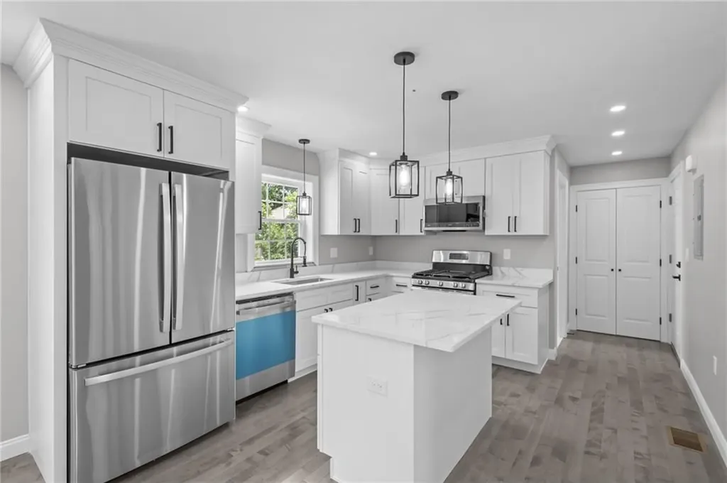408 Cahill Street Providence RI 02905