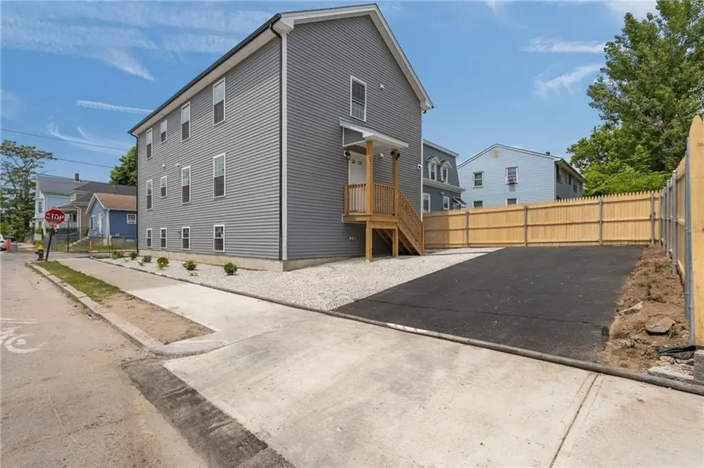 408 Cahill Street Providence RI 02905