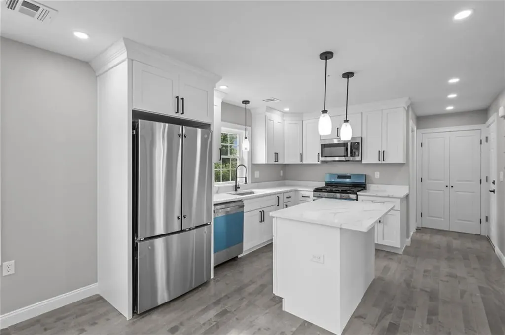 408 Cahill Street Providence RI 02905