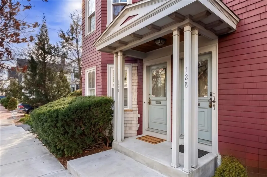 128 Congdon Street Providence RI 02906