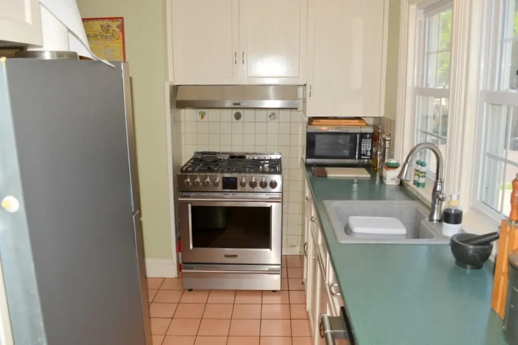 53 Russell Avenue East Providence RI 02914