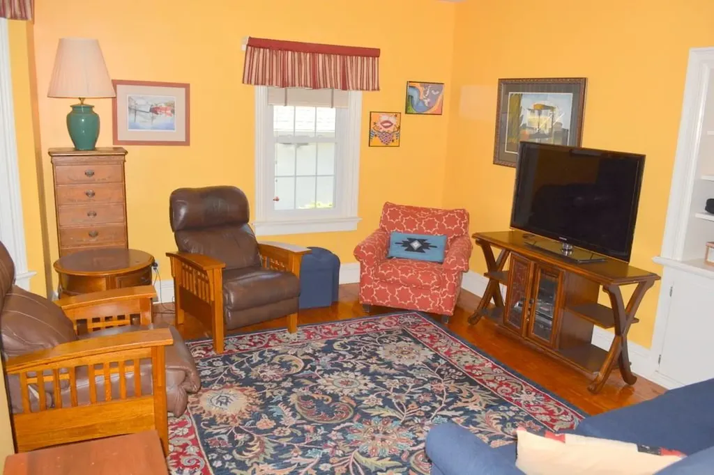53 Russell Avenue East Providence RI 02914