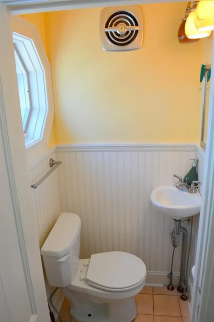 53 Russell Avenue East Providence RI 02914