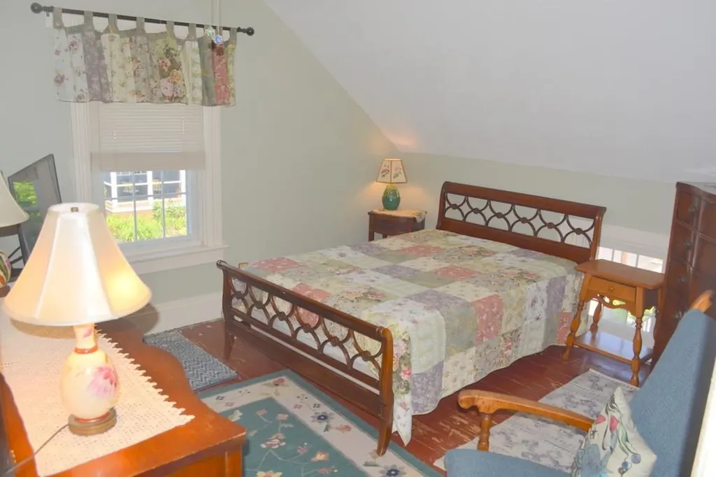 53 Russell Avenue East Providence RI 02914