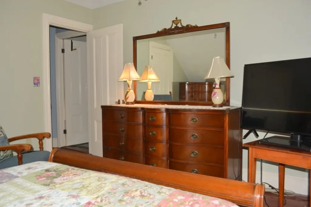 53 Russell Avenue East Providence RI 02914