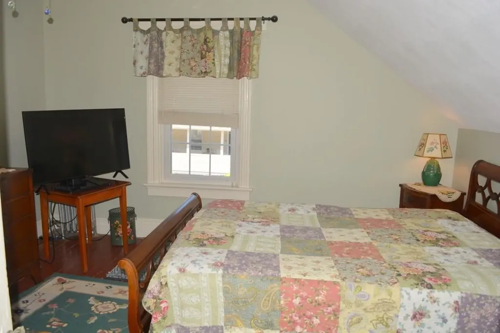 53 Russell Avenue East Providence RI 02914
