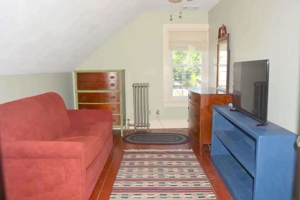 53 Russell Avenue East Providence RI 02914