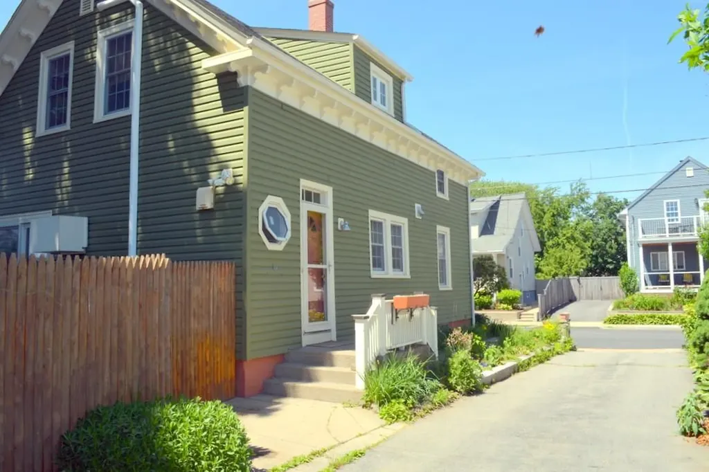 53 Russell Avenue East Providence RI 02914