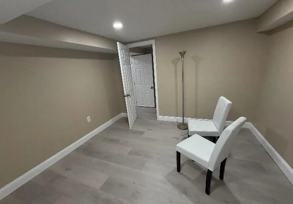 30 Gaglione Court Cranston RI 02921
