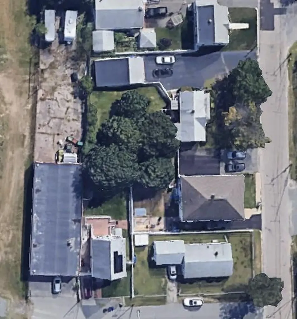 21 Pommenville Street Pawtucket RI 02861
